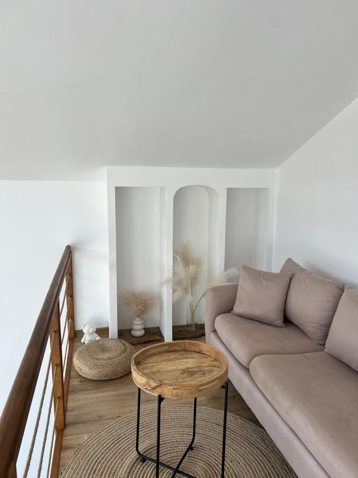 Le Chalet M - Cabana Cu O Panorama De Poveste. Surdesti  Ngoại thất bức ảnh